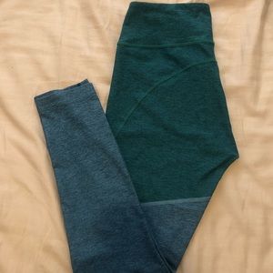Outdoor Voices size M leggings
